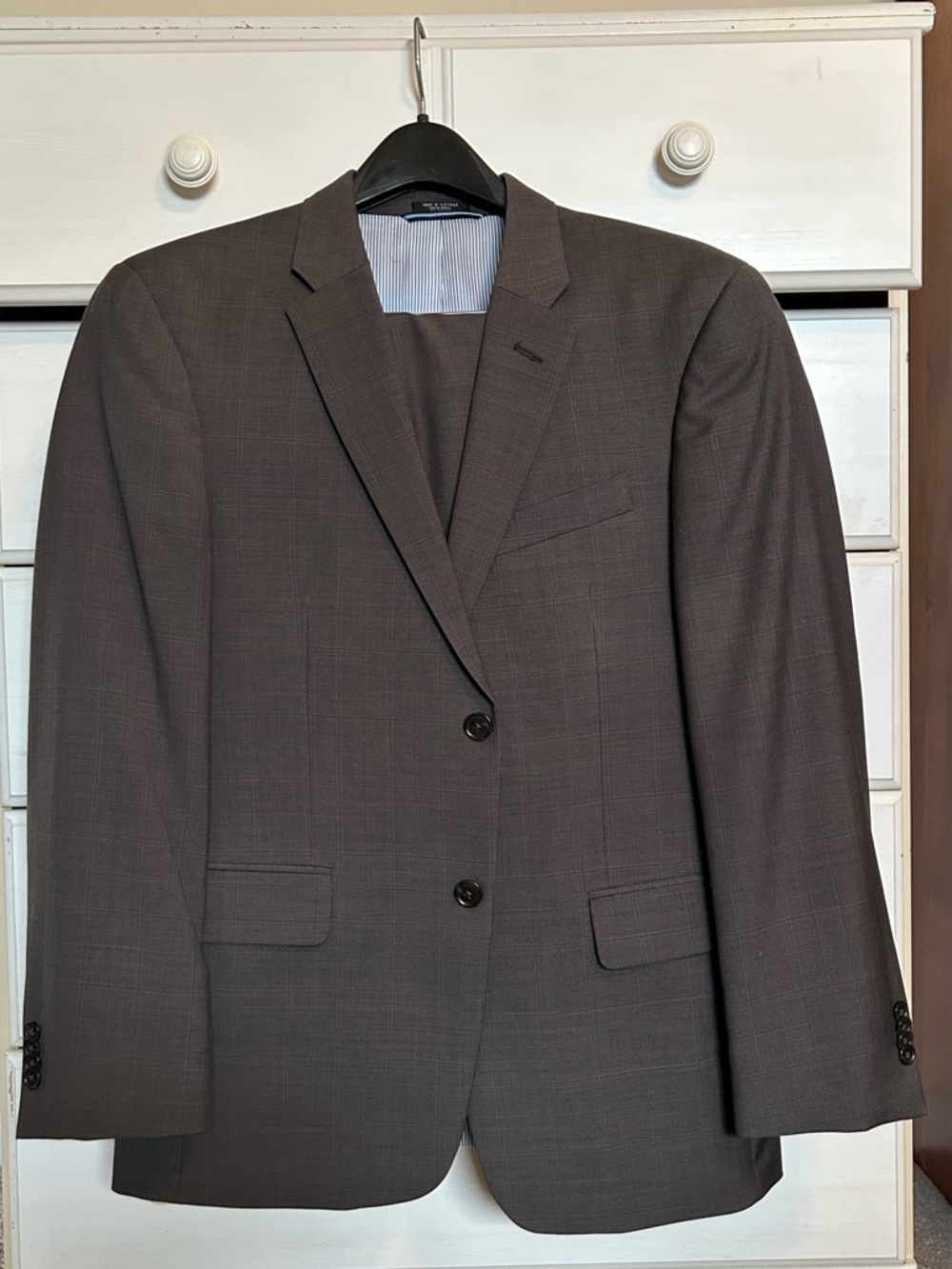 Tommy Hilfiger Men's Khaki Green Two-Button Suit